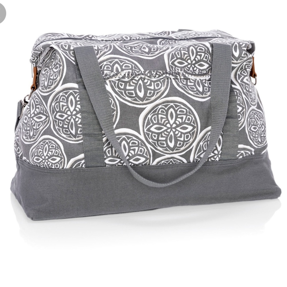 NWT Thirty-One retro metro weekender